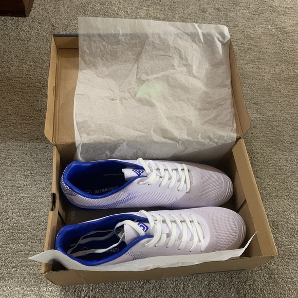 Brand new dream pair soccer cleats - Picture 3 of 8
